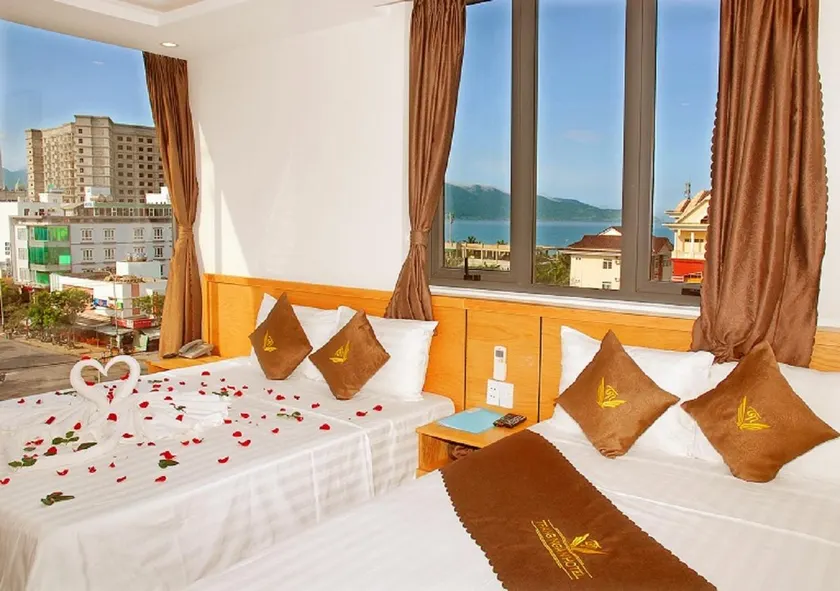 Trang Ngan Hotel by THG - Image 1