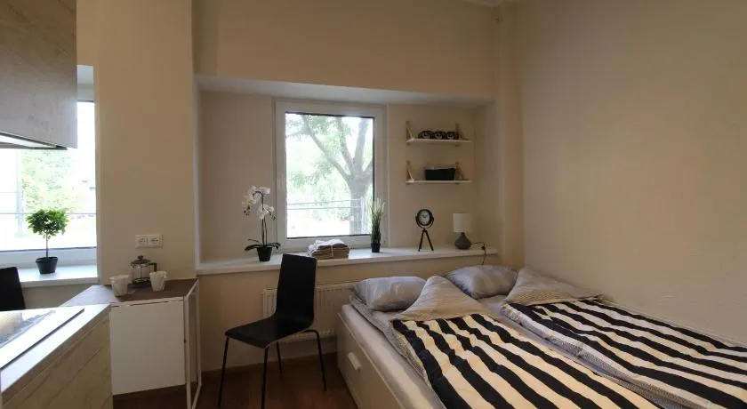 El Castillo Apartments - Image 1