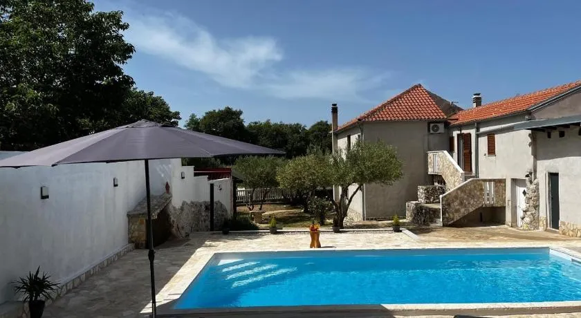 Apartamento para dos personas con una terraza Radašinovci, Biograd (A-22312-a) - Image 1
