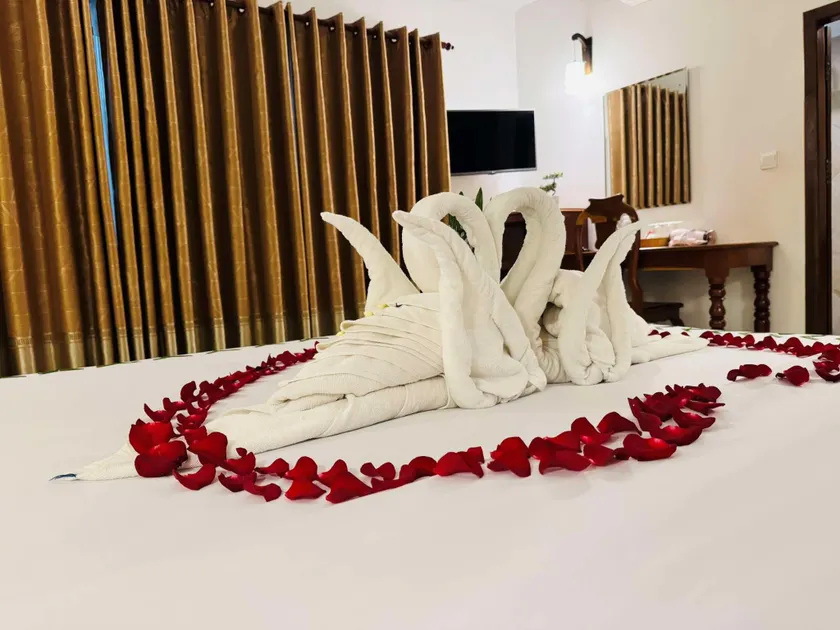 Holy Angkor Hotel - Image 1