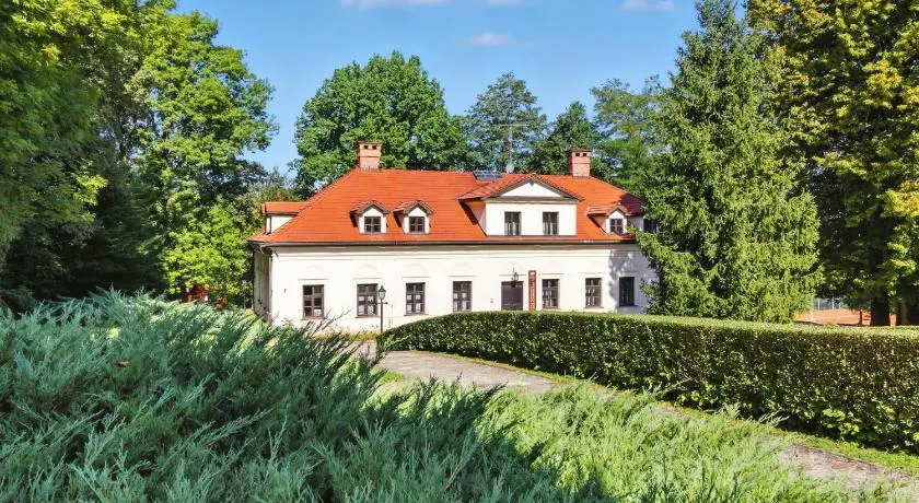 Dwór Rychwałd - Image 1