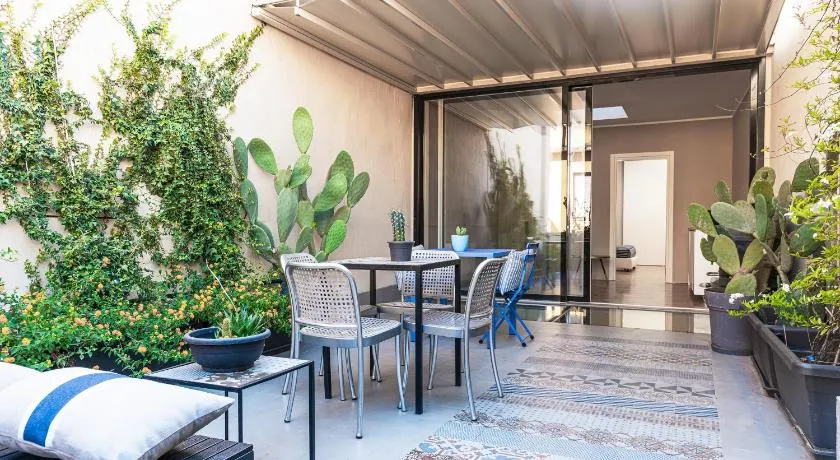 Boutique Apartment - Image 1