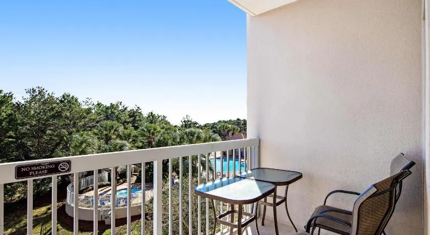 Relaxing Resort Condo with Balcony Pools & Tennis Access - Image 1