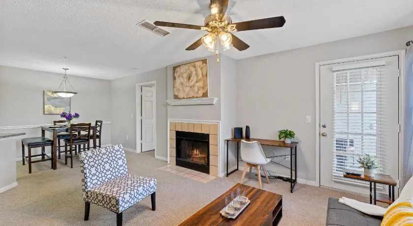 Cozy 2BR Home Steps from UGA & Downtown Athens GA - Image 1