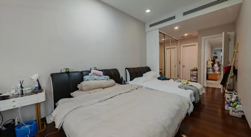 Icon Residence - Image 1