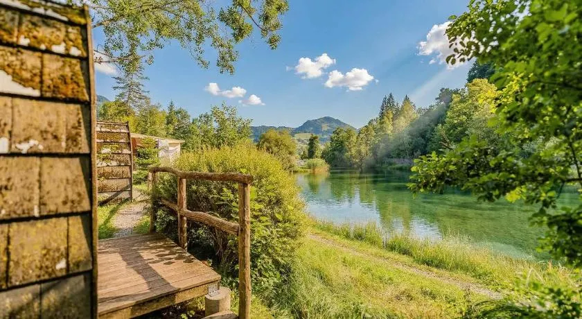 Romantic Lake Pod with shared bathroom near Gstaad - Image 1