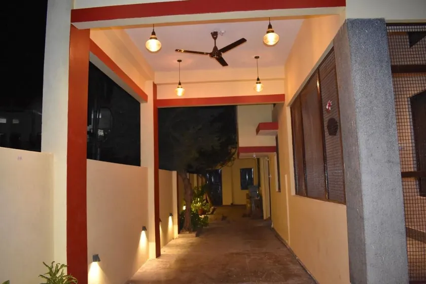 Cheerful 4bedroom row house in heart of the city. - Image 1