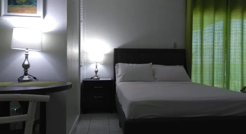Irresistible View-Mobay Club 1408 - Image 1