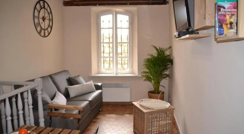 Lovely apartment in Old Town of Antibes 3 pers - Image 1