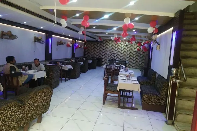 Hotel Jaiswal - Image 1