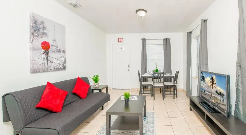 Hollywood private apartments - Image 1
