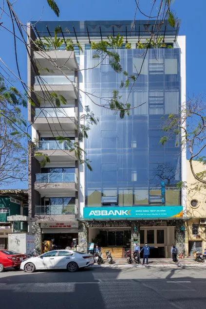 Phong Lan Apartments - Image 1