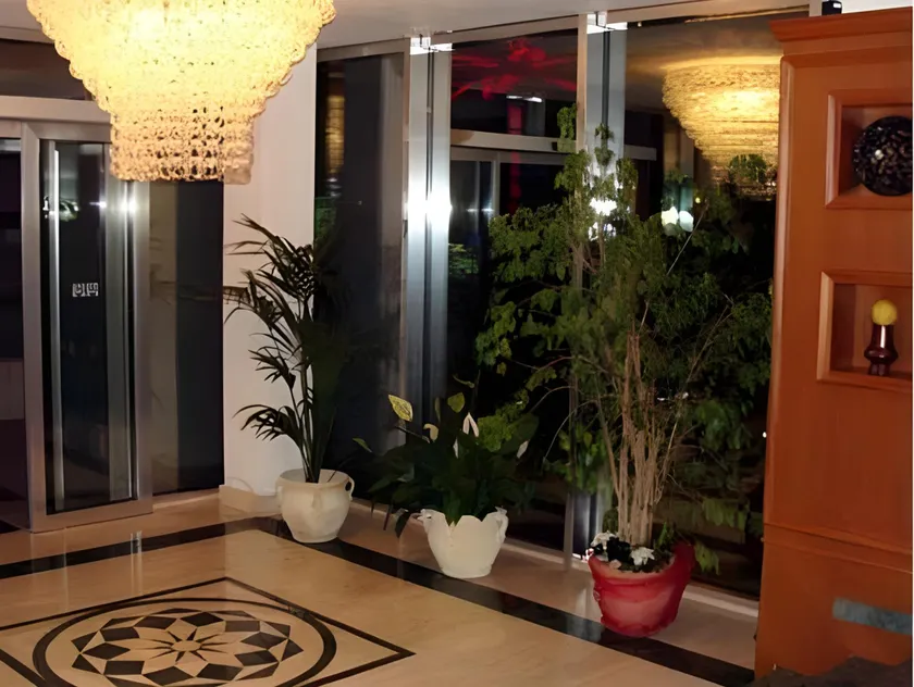 Hotel Nappo - Image 1