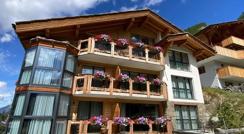 Suitenhotel Panorama Ski Lodge - Image 1