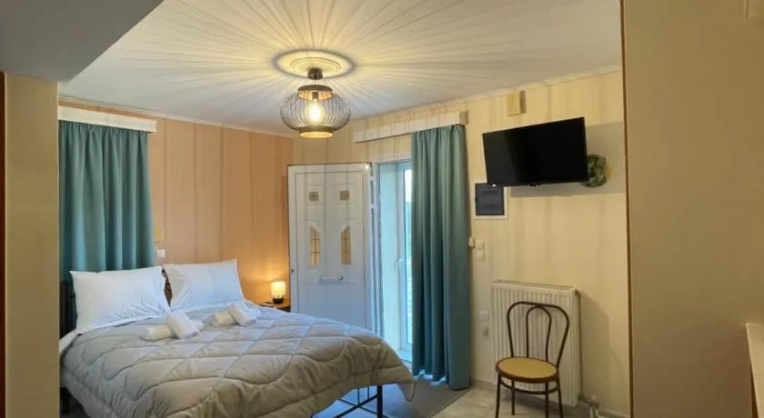 Flo's Apartment 7 - Image 1