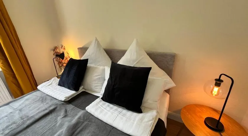 City Comfort Suite Anviolhomes - nahe HCC - Image 1