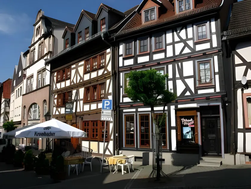 Hotel im Hochzeitshaus - Image 1