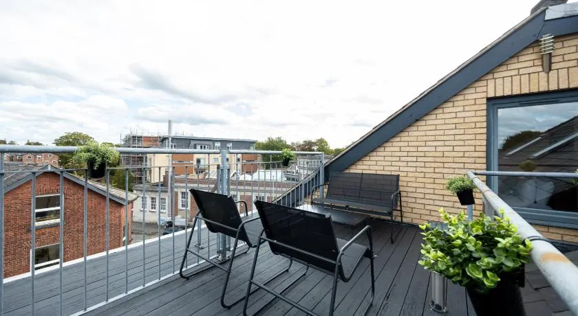Withington Apartments - Image 1