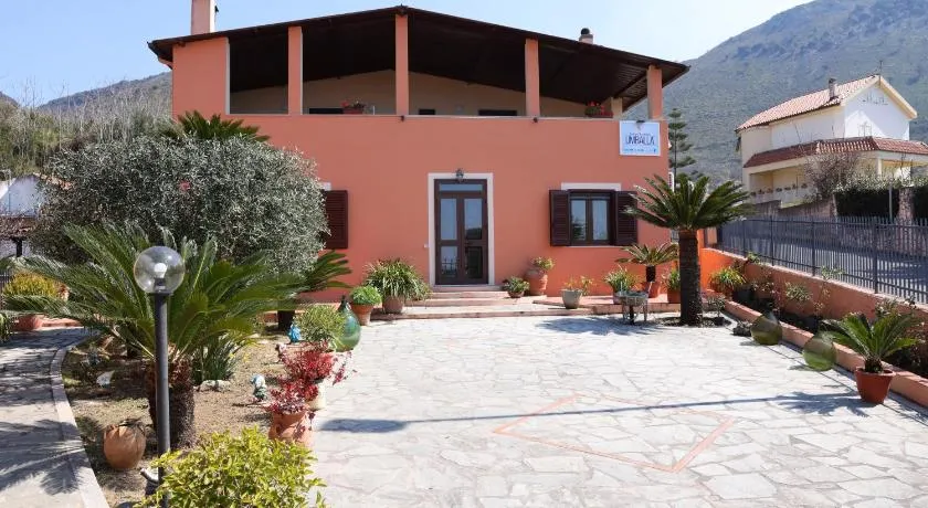 B&B Umballa - Image 1