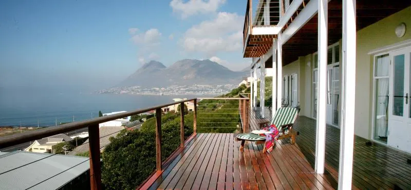 Moonglow Guesthouse - Image 1