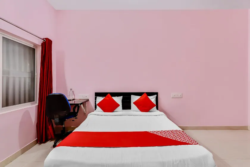 Hotel O Aaira Inn - Image 1