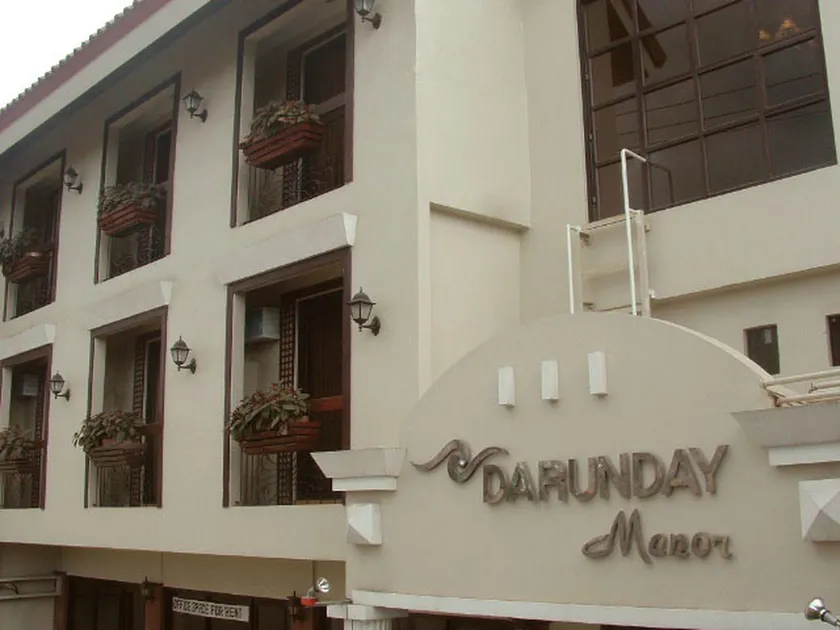 Darunday Manor - Image 1