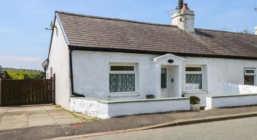 Cobweb Cottage - Image 1