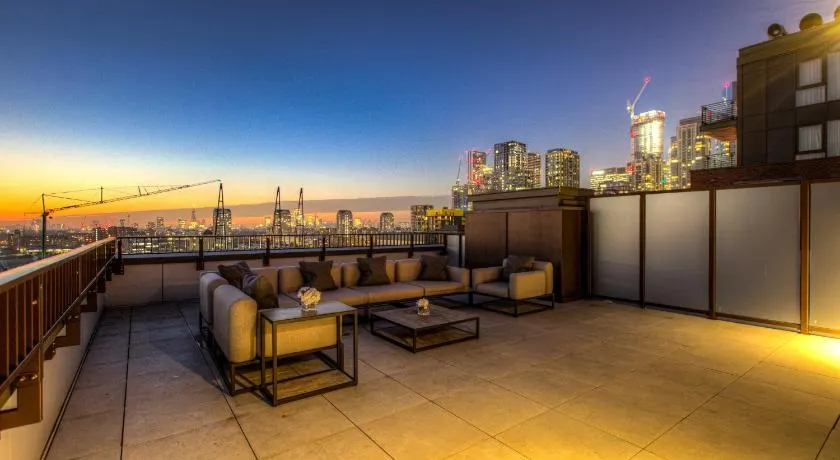 Luxury Apartments near Canary Wharf - Image 1
