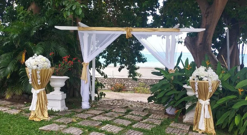 Whispering Bamboo Cove Resort - Image 1
