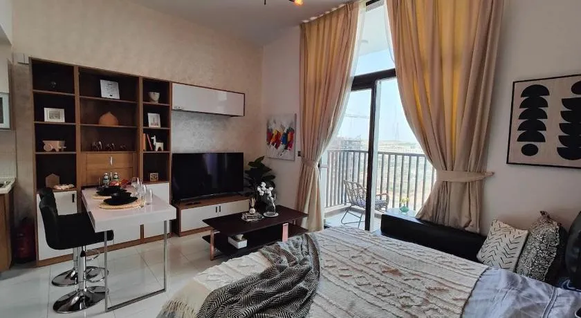 Modern Studio with free Netflix - Close to Metro - Image 1