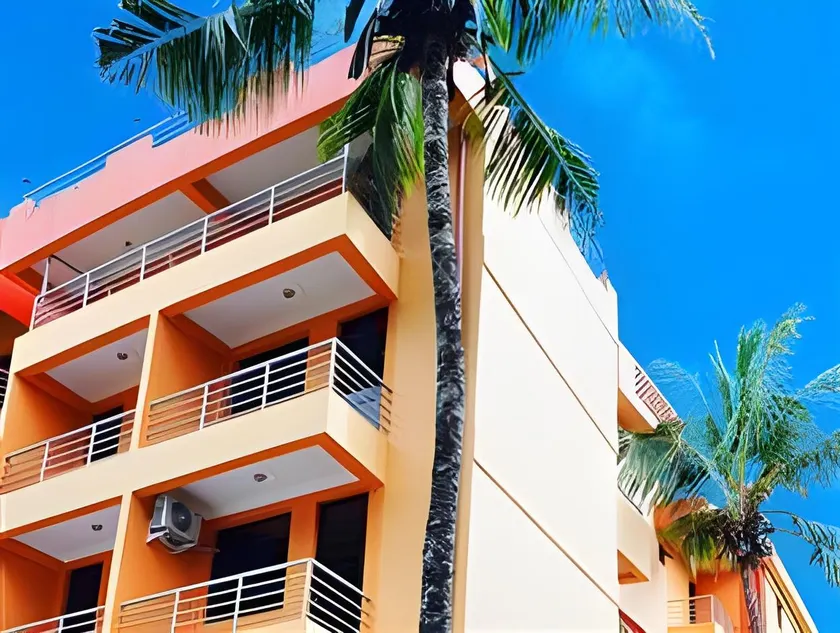 Monalisa Hotel - Image 1