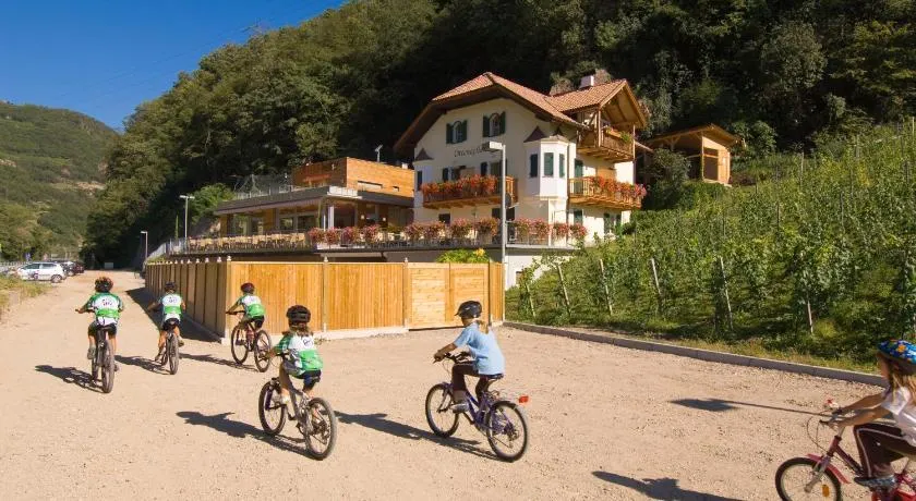 Ottenkellerhof - Image 1
