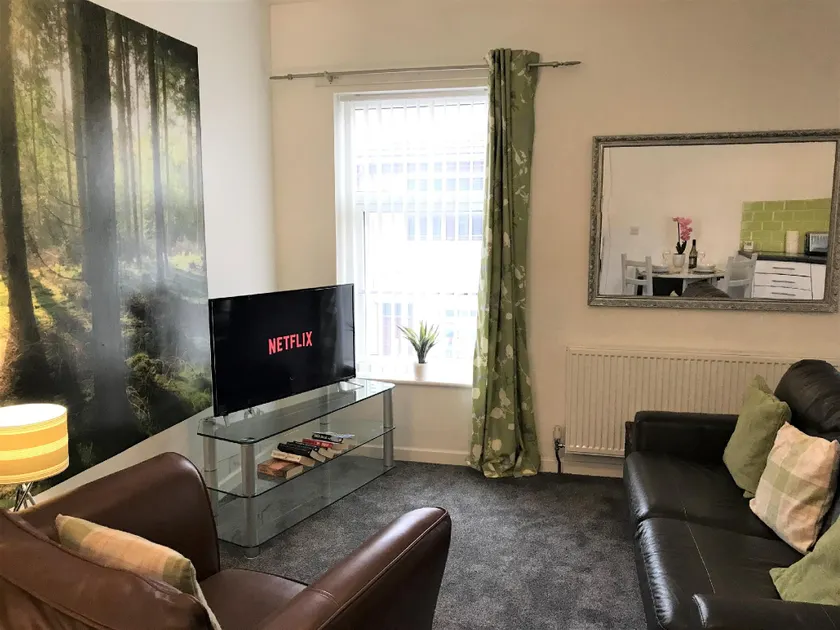 Restful 1-Bedroom flat in St Helens - Image 1