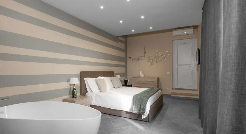 VIVERONE LAKE ROOMS - Image 1