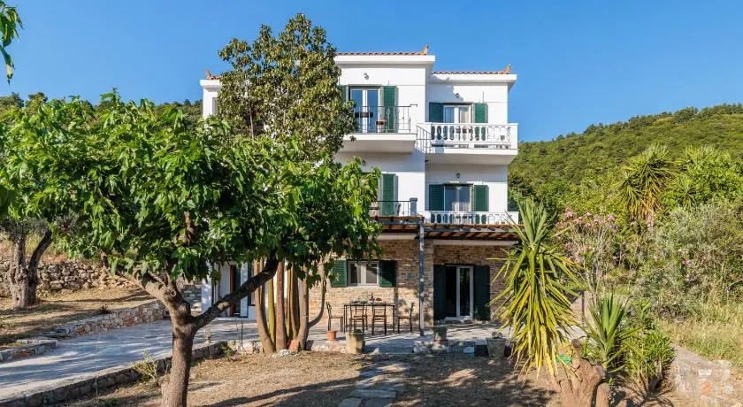 Kanaris Guesthouse - Image 1