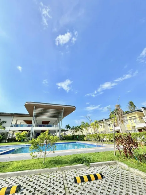 Cozy 4 Bedroom Diamond Heights Near Airport & Sta Lucia Mall - Image 1