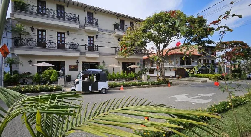 WR Boutique Hotel - Image 1