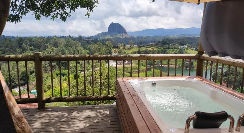 Breeze Glamping -Guatape - Image 1