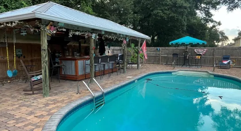 Jan's Oasis Family Retreat Pool Bar Games & Fun - Image 1