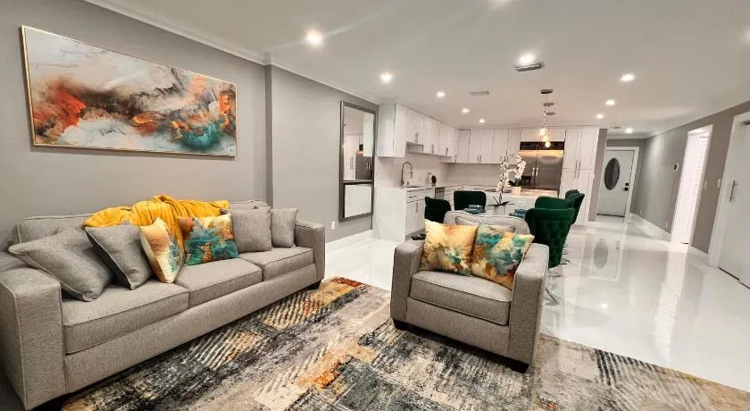 Unique Beautiful Home - Image 1