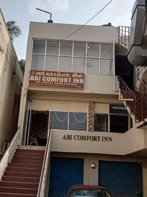 Comfort Inn - Image 1