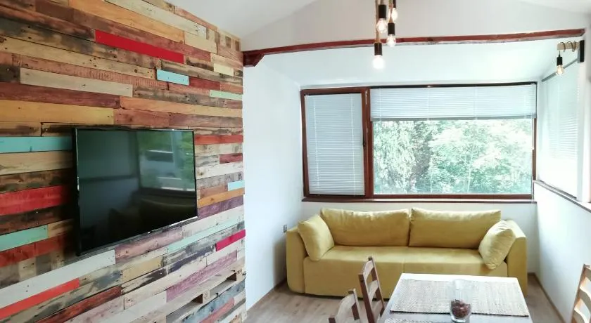 Ema guest house - Image 1