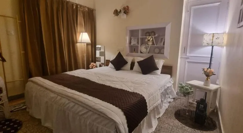 The Moonvale Cottage A Victorian Theme Independent Homestay! - Image 1