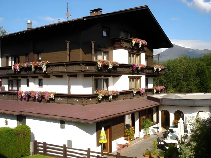 Geniesserhotel Minglers Sportalm 4 Sterne Superior - Image 1