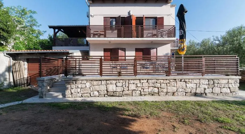 Beachfront apartments Calm Sea - Image 1