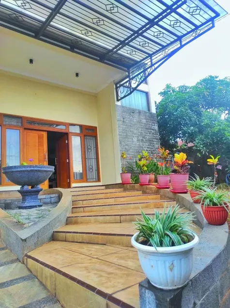 Homestay Semarang  - Image 1