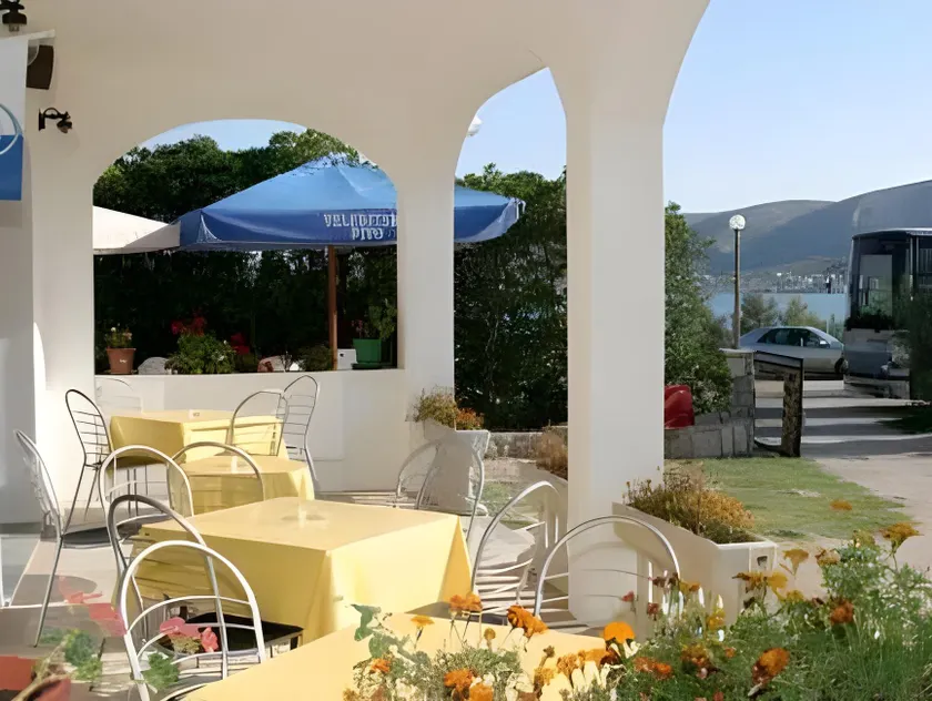 Guest House Frane - Image 1