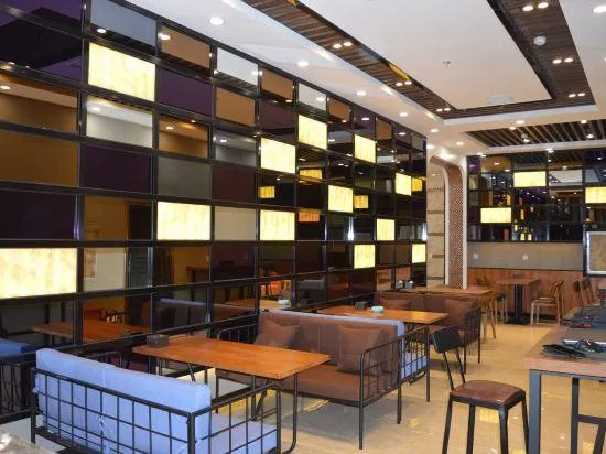 City 118 Chain Hotel (Xinxiang University Town Store) - Image 1