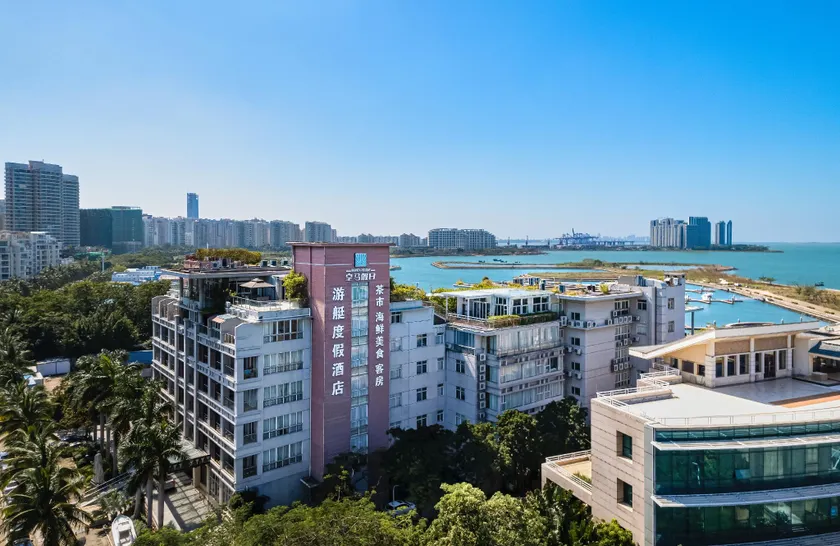 HuangMa holiday yacht view sea resort hotel - Image 1