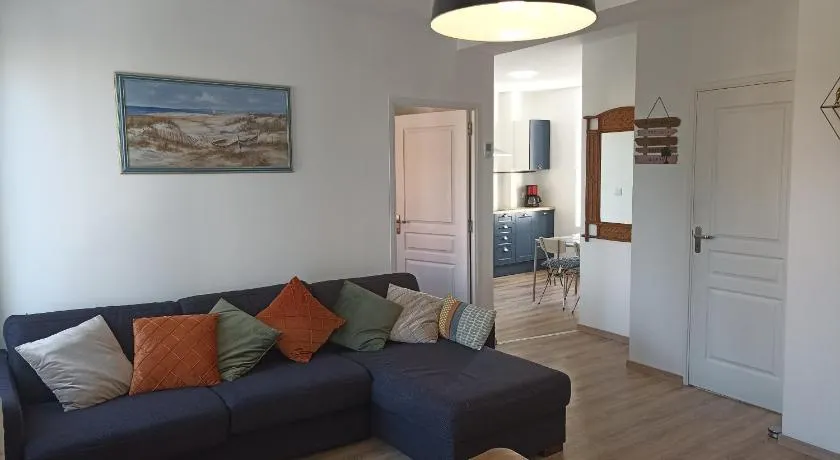 La Marina 2 - Image 1